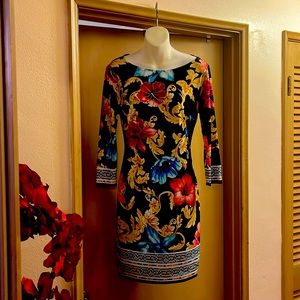 Cache size 4 Floral blue pink gold excellent condition dress